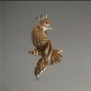 Vintage 14K Gold Peacock Brooch 2” Ruby Eye & Emeralds 9g Textured Bird